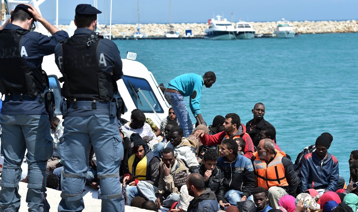 Paadipõgenikud Vahemerel