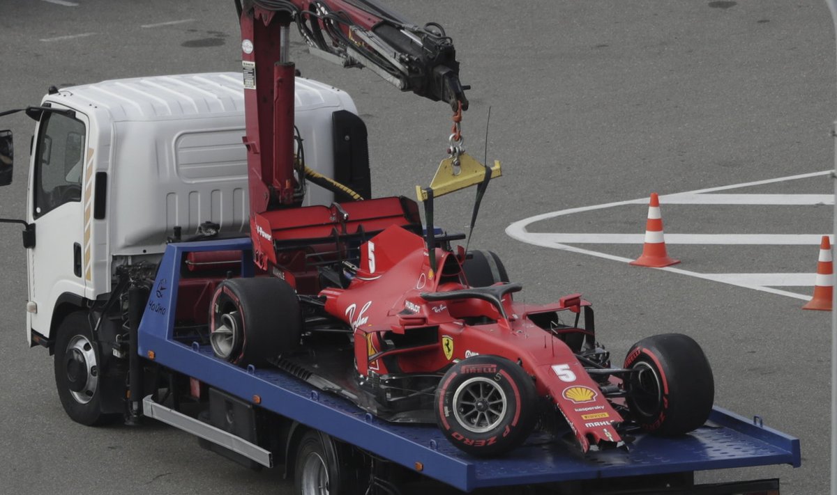 Sebastian Vetteli lõhutud vormel