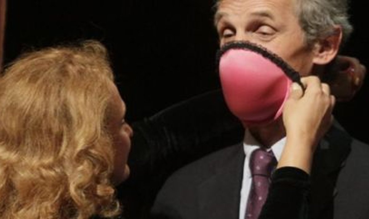 Ig Nobel 2009 rahvatervishoiu preemia võitis rinnahoidja, mille korvid toimivad ka vatimarlimaskidena