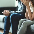 Psühhoterapeut annab vastuse: kas suhe, kus sind on petetud, on veel päästmist väärt?