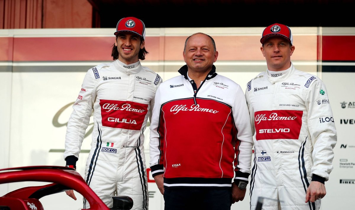 Frederic Vasseur koos Giovinazzi ja Räikköneniga