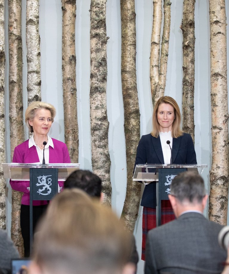 Vasakult: Sanna Marin, Ursula von der Leyen, Kaja Kallas ja Ebba Busch uue Bauhausi kohtumisel Soomes.