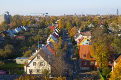 Aarde ja Preesi tänava äärne on üks Eesti esimesi terviklikult kujundatud väikekorteritega aedlinnaosi. Sellele avaneb kõige parem vaade Peeteli kiriku tornist.