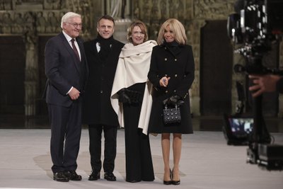 Saksamaa president Frank-Walter Steinmeier, Prantsusmaa president Emmanuel Macron, esileedid Elke Büdenbender ja Brigitte Macron.