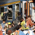 FOTOD ja VIDEO: Migrandid lasti taas Budapesti raudteejaama, kuid rongid lääne suunas ei välju