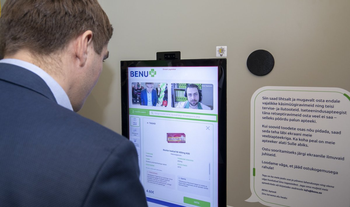 Eesti esimene Grab2Go iseteenindusautomaat avati Raplas Risti keskuse BENU apteegis. Järgmist iseteeninduslahendust on oodata R-Kioskisse.