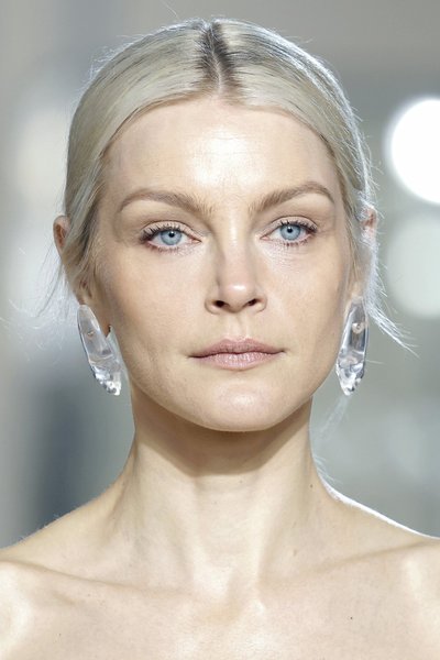 Besee. Zimmermann.
