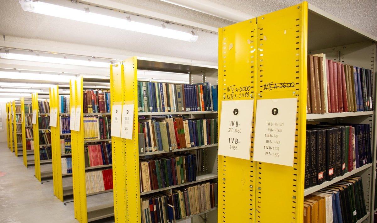 Tartu Ülikooli raamatukogu kolmas korrus ja avahoidla on avatud