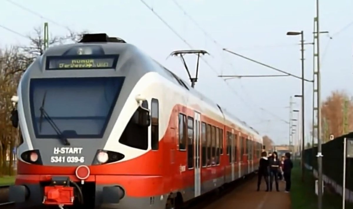 Stadleri elektrirong Ungari raudteel. ekraanitõmmis videost