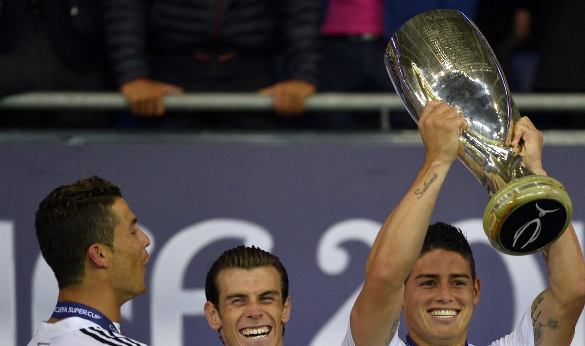 Augustis rõõmustasid Reali pallurid (vasakult) Ronaldo, Bale ja Rodríguez superkarikaga. Kas sellele järgneb maikuus ka klubi ajaloo 11. Meistrite liiga karikas?
