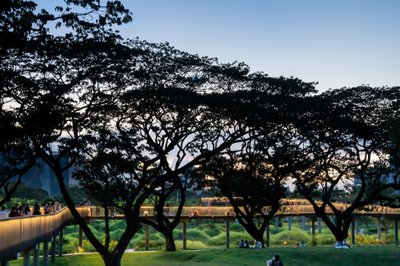 Benjakitti Forest Park Bagkokis, autoriks TURENSCAPE, Arsom silp Community and Environmental Architect