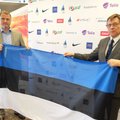 Eesti Lipu Selts kinkis olümpiakoondisele komplekti Eesti lippe