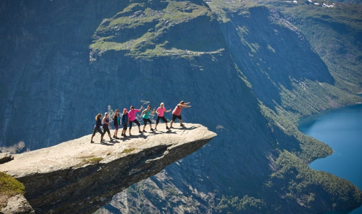 Trolltunga 01