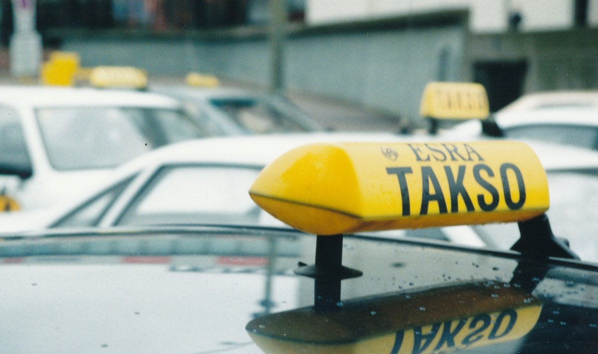 Esra takso