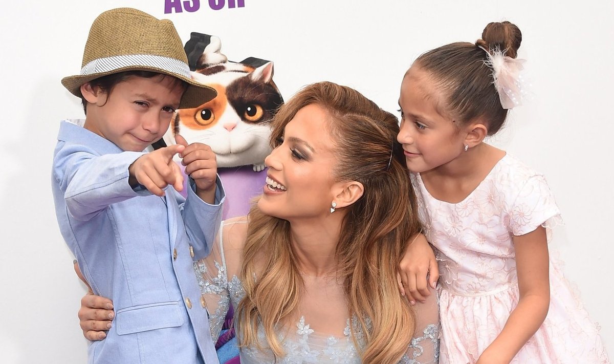 Jennifer Lopez poja Maxi ja tütre Emmega