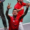 VIDEO | Publikuga kurjustanud Djokovic aitas Serbia poolfinaali. „Õppige käituma ja jääge vait!“