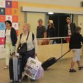 FOTOD: Pikki tunde Bulgaarias lennukit ootama pidanud turistid saabusid kodumaale