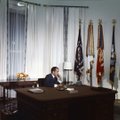 Ivo Linna mälumäng 150. Kellele helistas USA president Richard Nixon 1969. aastal maailma ajalukku läinud kaugekõnes?