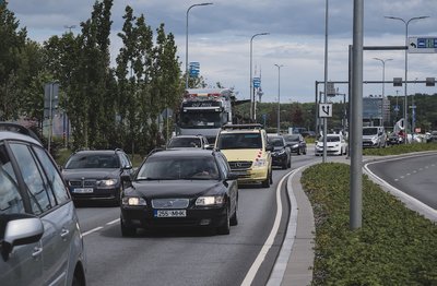 Живые деньги: государство намерено взимать налог за каждый автомобиль, который передвигается по дорогам Эстонии