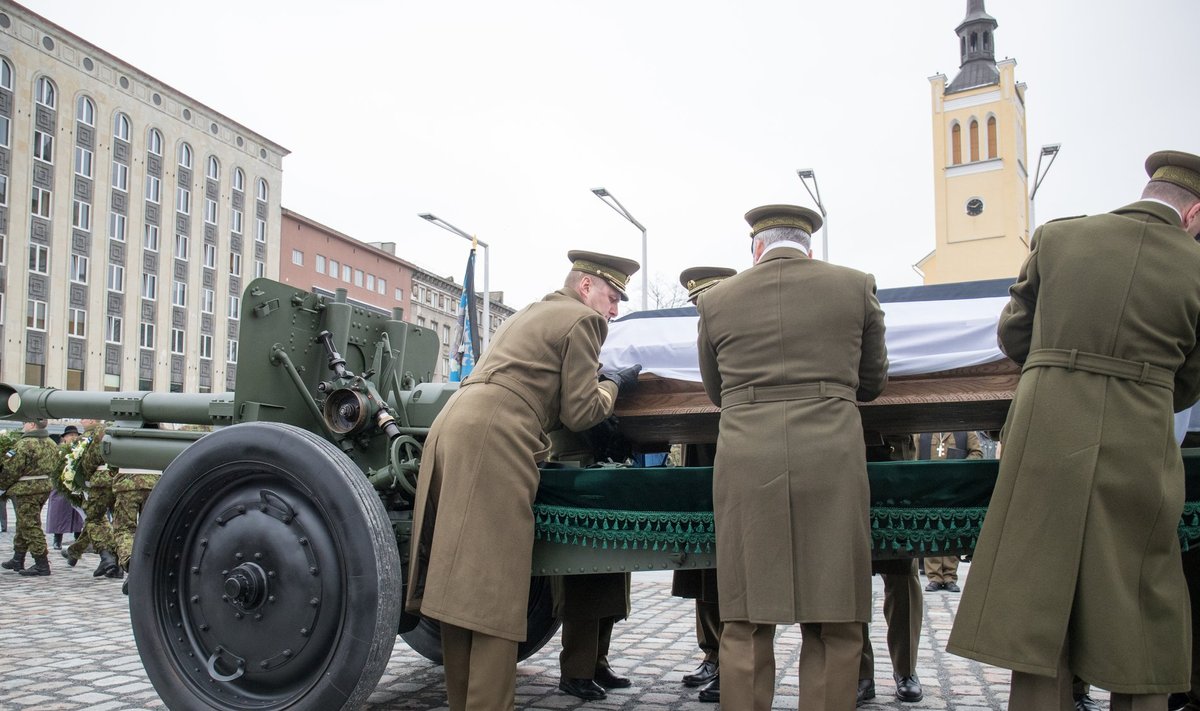 Kindral Aleksander Einselni matusetseremoonia
