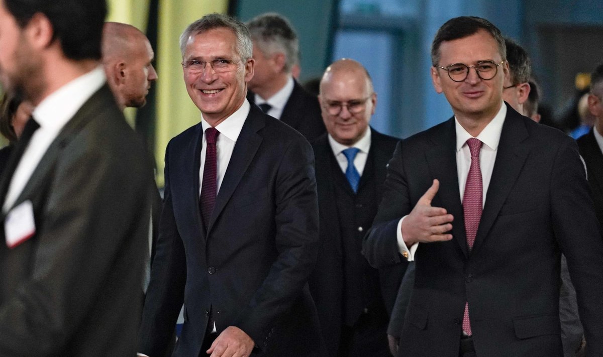 NATO peasekretär Jens Stoltenberg ja Ukraina välisminister Dmõtro Kuleba