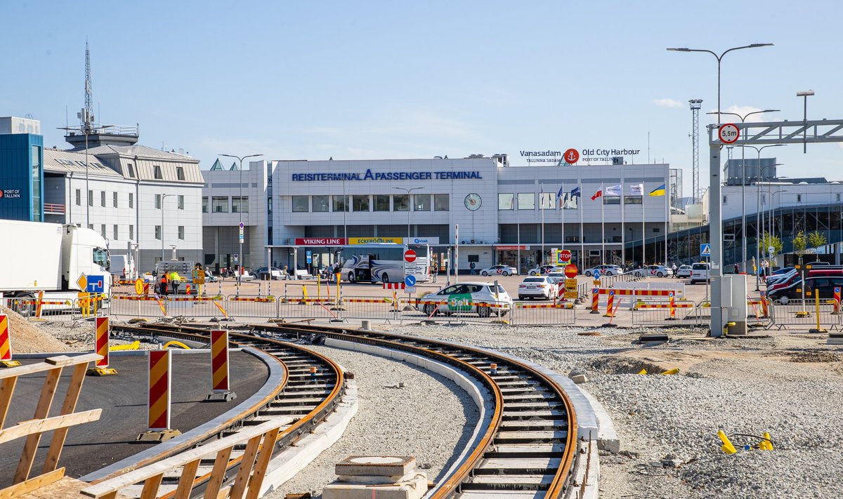 Vanasadama trammitee ehitus kestab läbi talve.