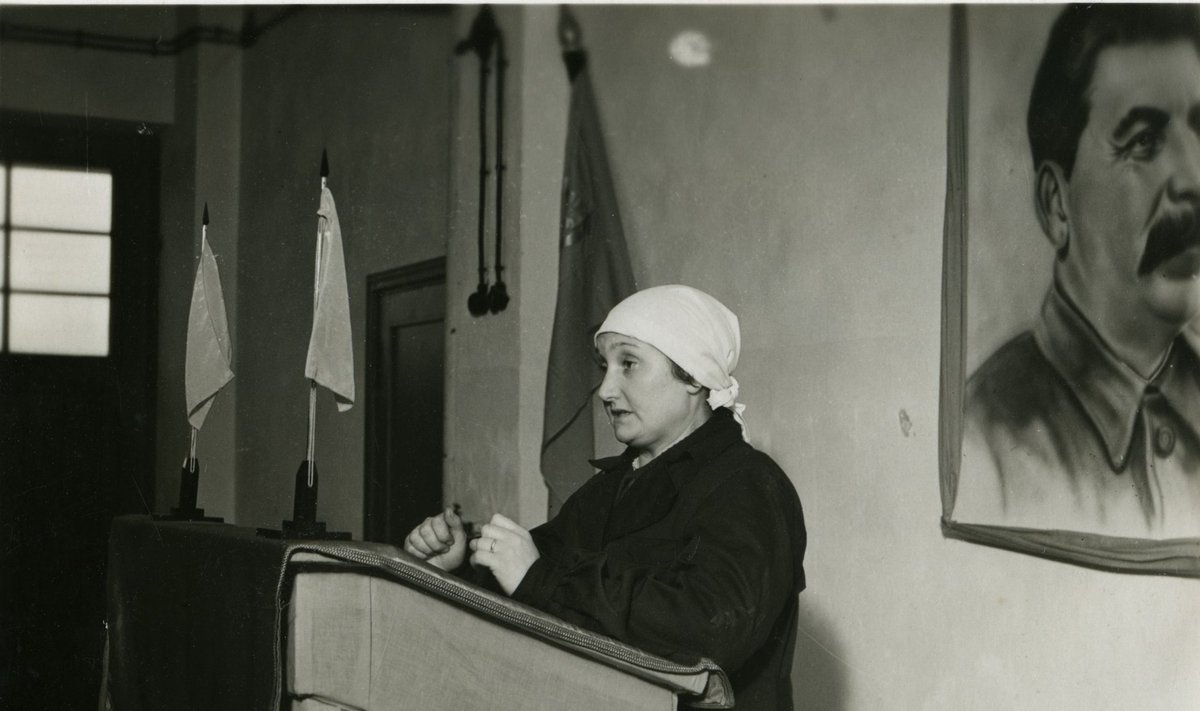 Koosolek, 1940
