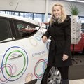 Lenna Kuurmaa hakkab roolima lumivalget Renault Megane Coupe'd