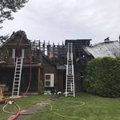 ФОТО: В Харьюмаа огонь уничтожил два красивых дома