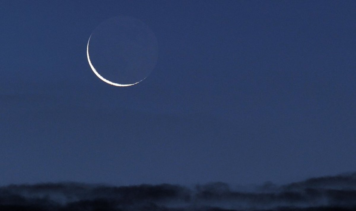 Kuratlikult lähedal asuvat Kuud pole peaaegu nähagi. Foto Stan Honda, AFP