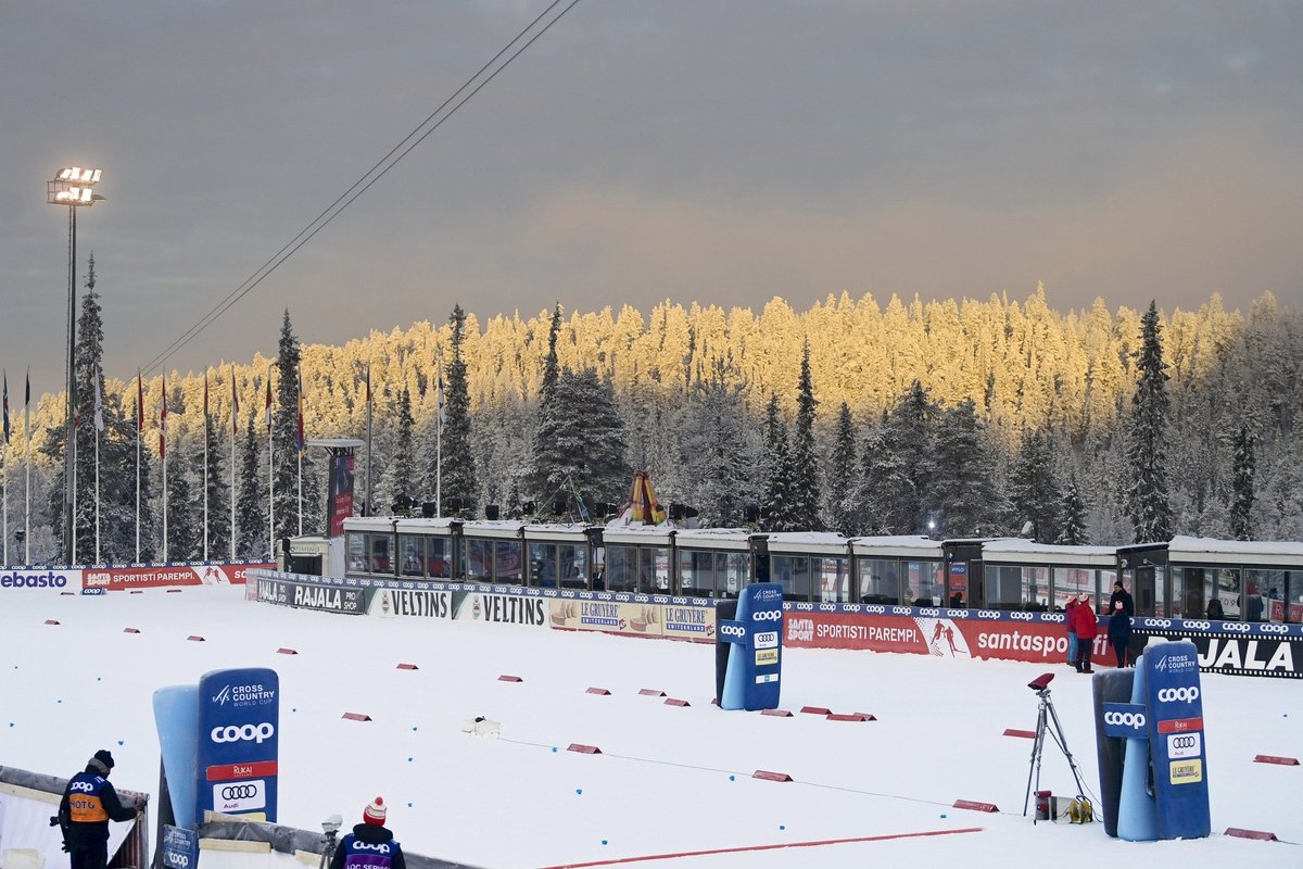 Ruka suusakeskuses puhkes MK-etapi hakul tulekahju