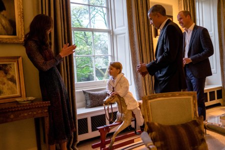 Prints William ja Barack Obama koos pisiprints George'iga