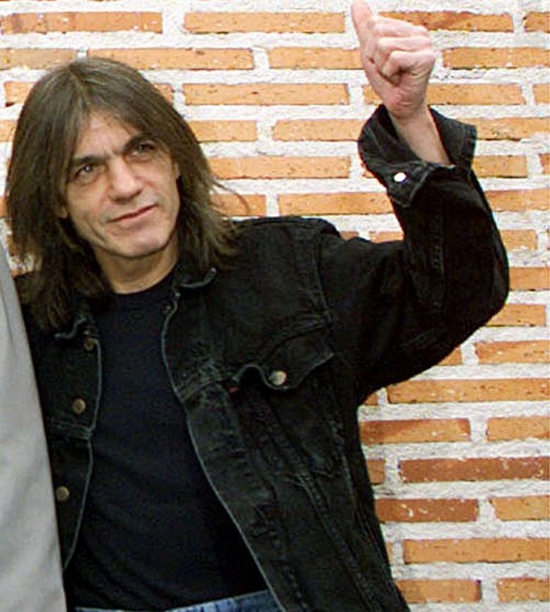 Основатели рок групп. AC DC Malcolm young. Малькольм и Ангус. Рок создатель этого мира.