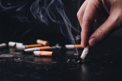 Maailma Terviseorganisatsiooni (WHO) hinnangul suitsetab maailma eri nurkades 2025. aastaks kokku tervelt 1,1 miljardit inimest.