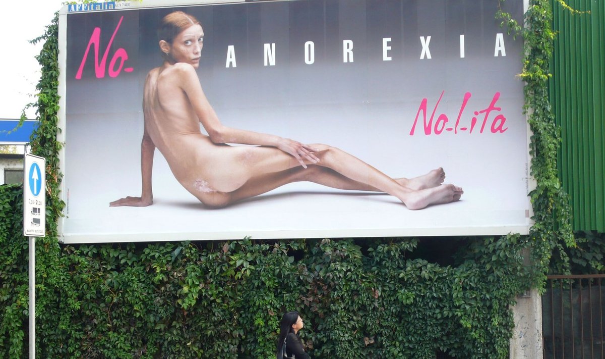 Prantsuse modelli Isabelle Caro postrid olid paljude jaoks juba liig. Võimalik, et Caro enneaegne surm 28-aastasena oli just anoreksia tagajärg. 