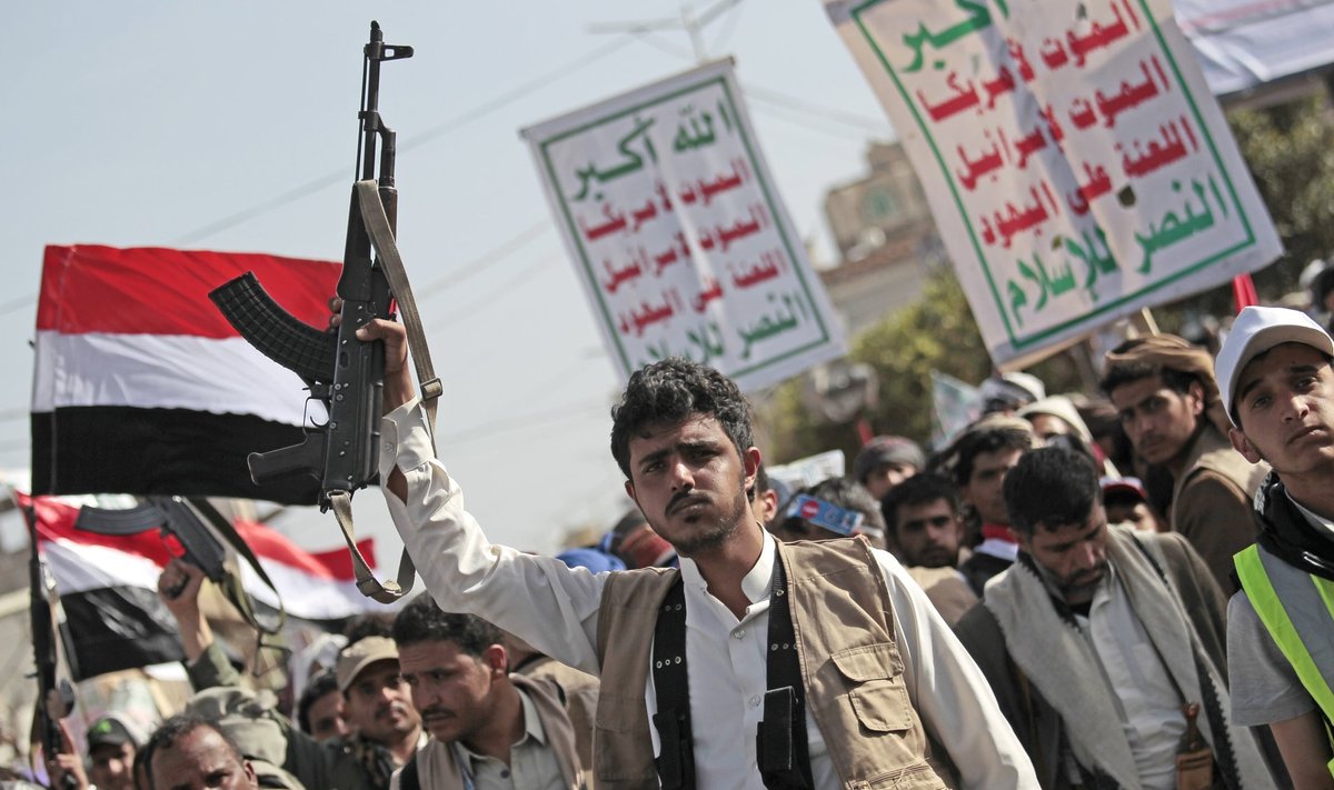 Houthi mässuliste toetajad tähistasid pealinnas Sana’as reedel Saudi Araabia sõjalise sekkumise kuuendat aastapäeva.