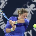 Maailma endine esireket andis tagasitulekumängus Australian Openi finalistile võimsa lahingu