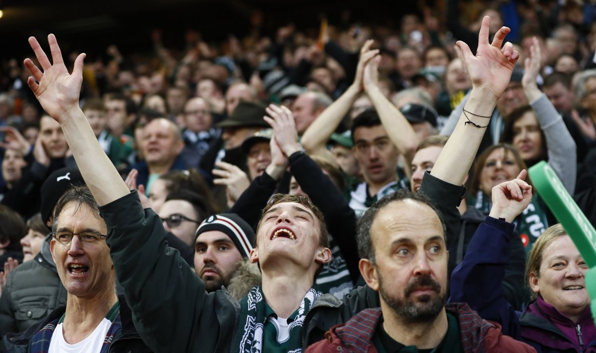 Plymouth Argyle fans celebrate after the game