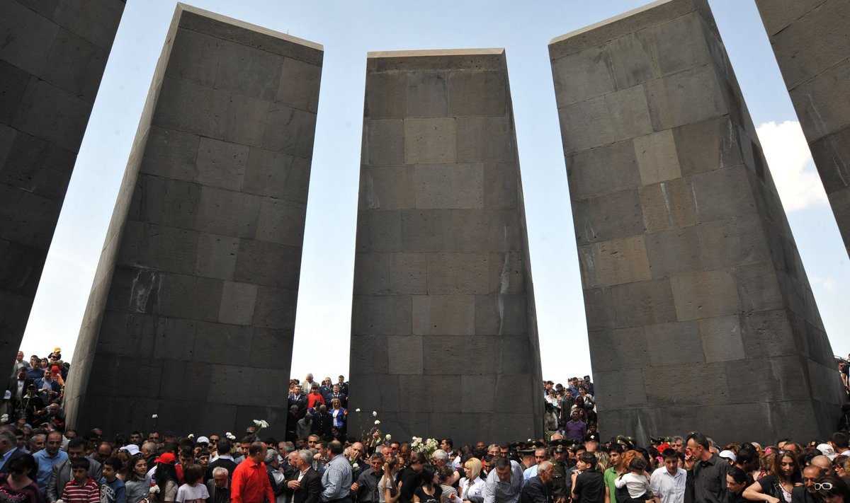 Монумент геноциду армян