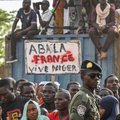 Macron teatas, et Prantsusmaa toob oma väed ja suursaadiku putšistide juhitud Nigerist välja