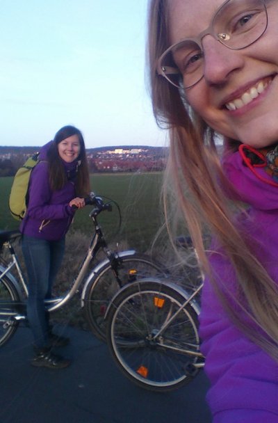 Lagunevaid jalgrattaid trotsides käisime ümberkaudset avastamas. Mina ja Soomest pärit Heidi.
