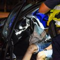 ФОТО | У BMW на ходу сработали подушки безопасности: водителю и пассажиру пришлось выпрыгнуть из авто