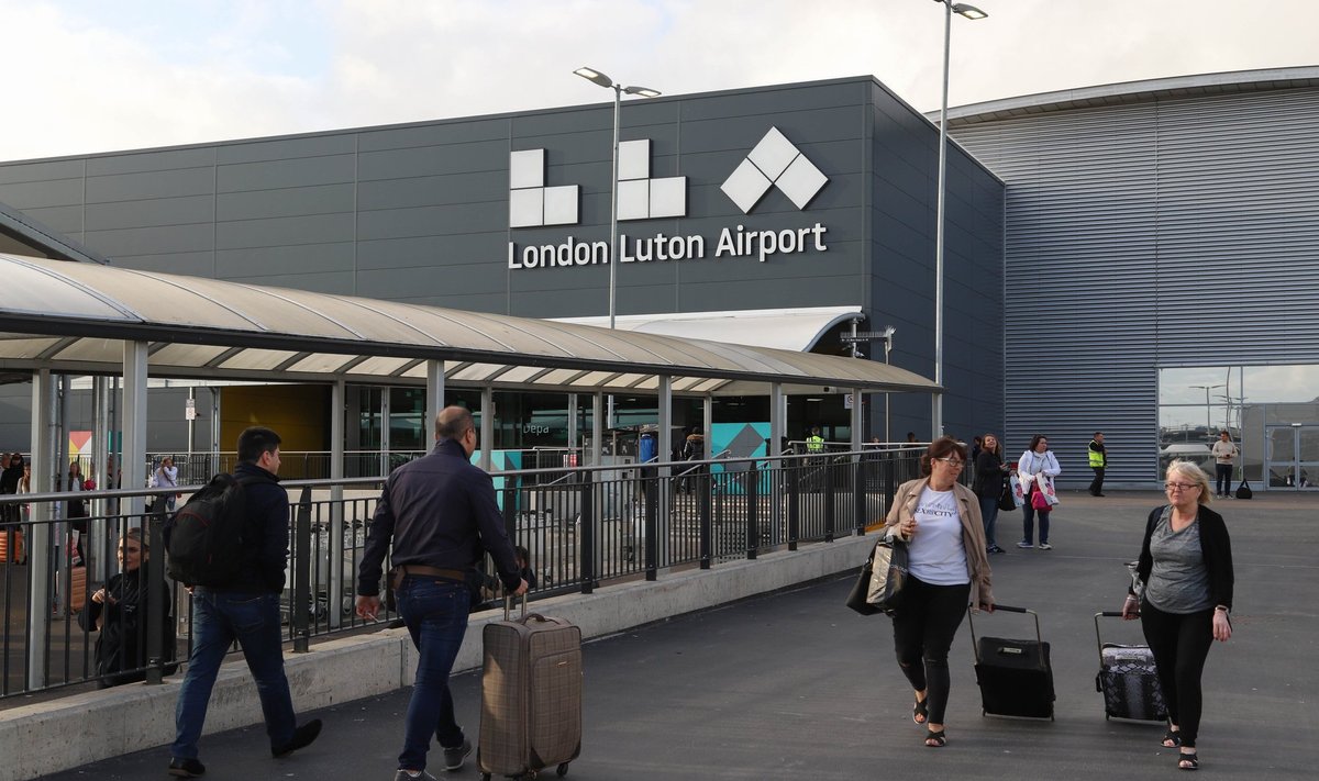 Londonis asuv Lutoni lennujaam, kus juhtum aset leidis.