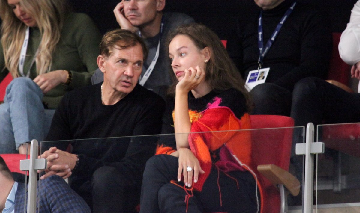 Urmas Sõõrumaa ja Alisa Melik tenniseturniiril.