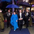 ФОТО | Сочетание традиций и современности! Смотрите, какое необычное платье надела первая леди Сирье Карис на прием 24 февраля