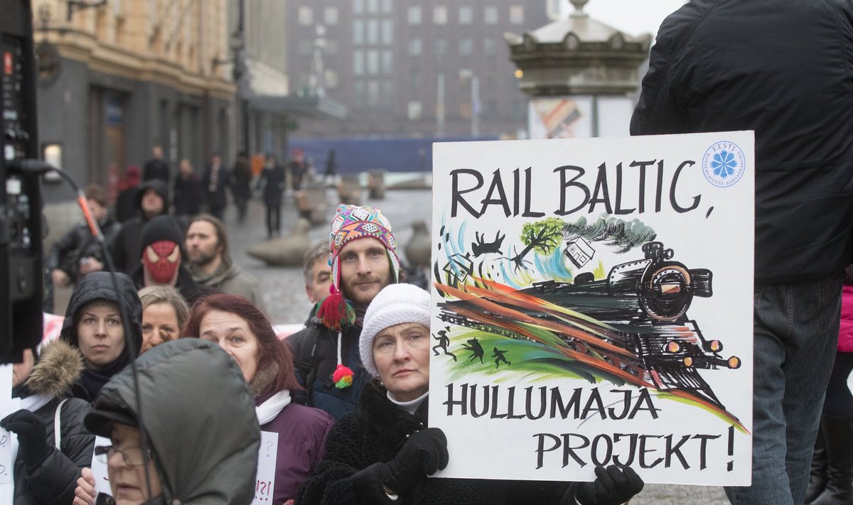 Rail Balticu vastane meeleavaldus Harju tänaval