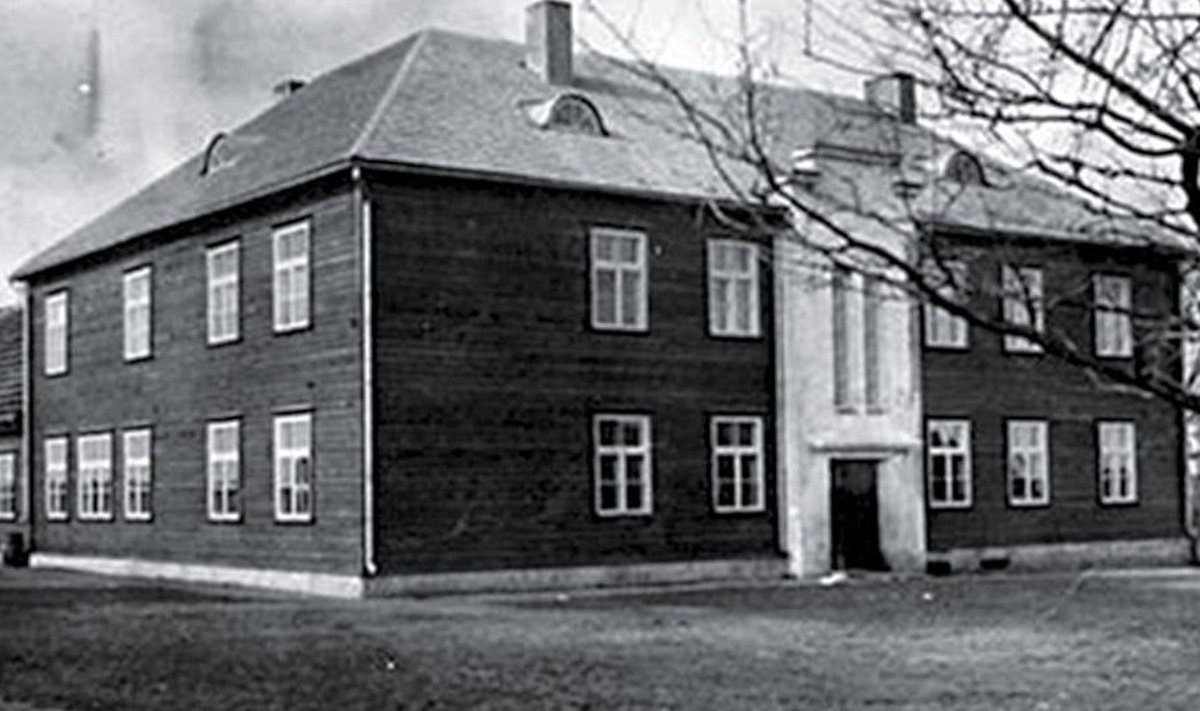 Puiatu koolimaja aastast 1936