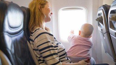 Tihtipeale koos beebiga reisiv ema palub: äkki vaataks oma ninaotsast kaugemale, kas seda on palju küsitud?