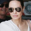Angelina Jolie üllatas fänne uskumatu kokkuhoidlikkusega: laste riiete päritolu tunti kohe ära