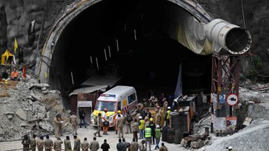 India tunnelisse jäänud tööliste vabastamiseks läks vaja illegaalsete kaevurite abi
